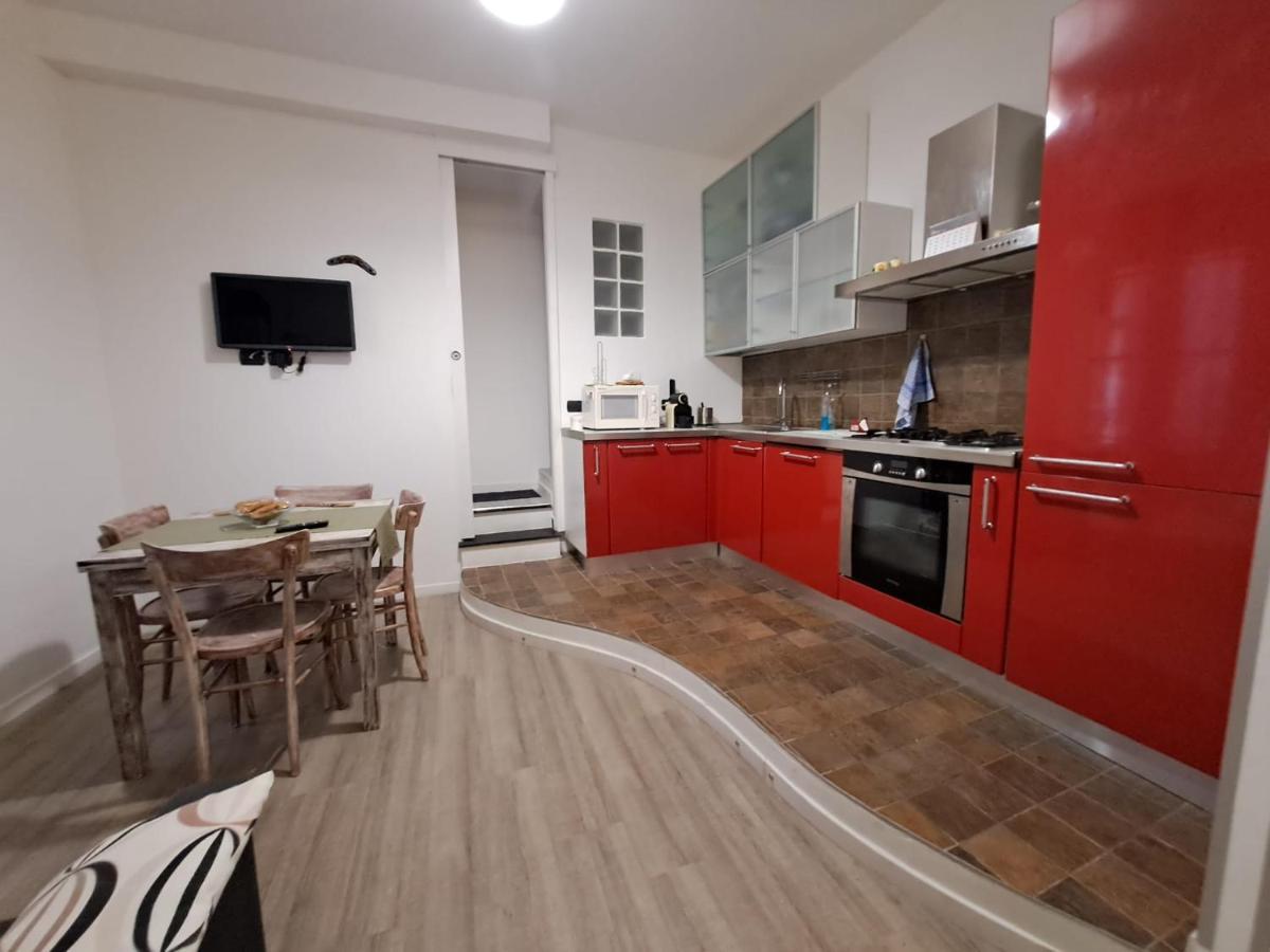Appartamento In Centro Савона Екстериор снимка