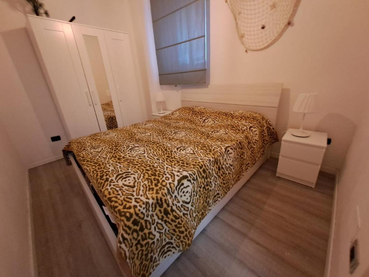 Appartamento In Centro Савона Екстериор снимка